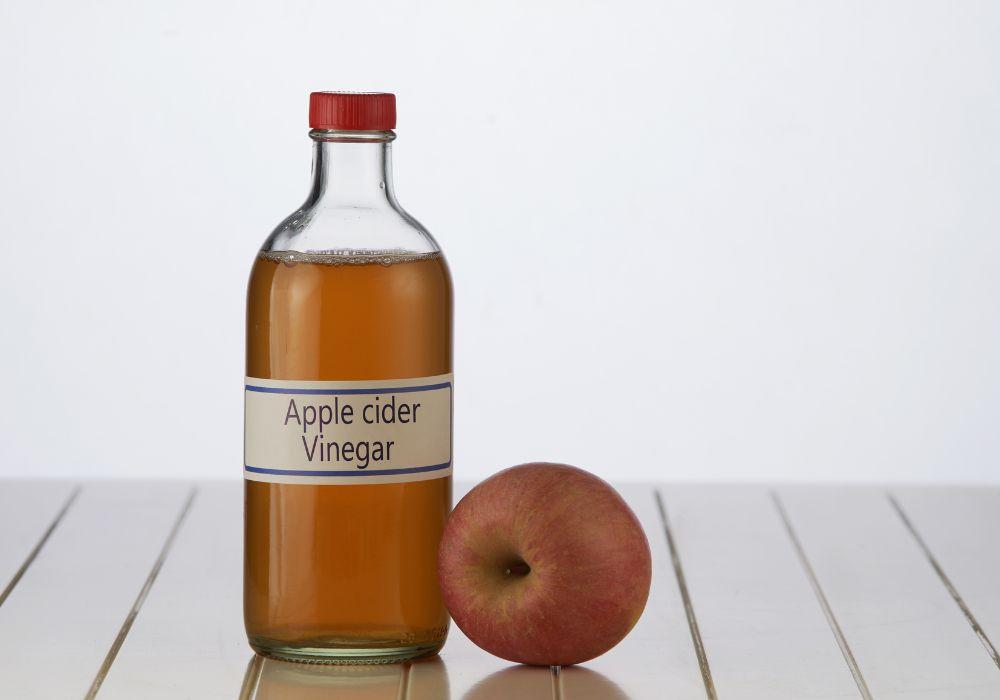 Jak zrobić ocet jabłkowy i dlaczego warto umieścić go w swojej diecie? Jak stosować ocet jabłkowy na odchudzanie? Ocet jabłkowy – właściwości