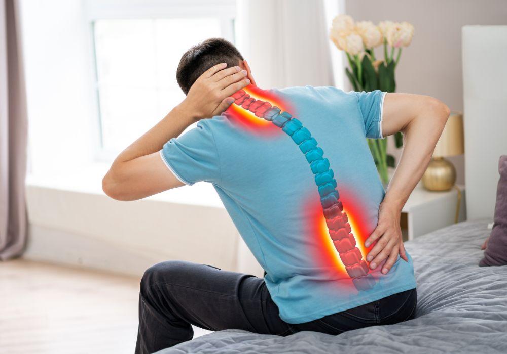 Naturalne metody radzenia sobie z bólami pleców. Poznaj domowe sposoby na złagodzenie bólu kręgosłupa i pleców. Medyczne i domowe sposoby na ból kręgosłupa – jak go złagodzić?